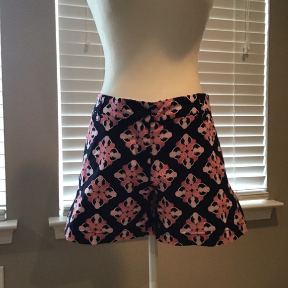 Crown and Ivy navy pineapple shorts size 2 - Picture 1 of 3